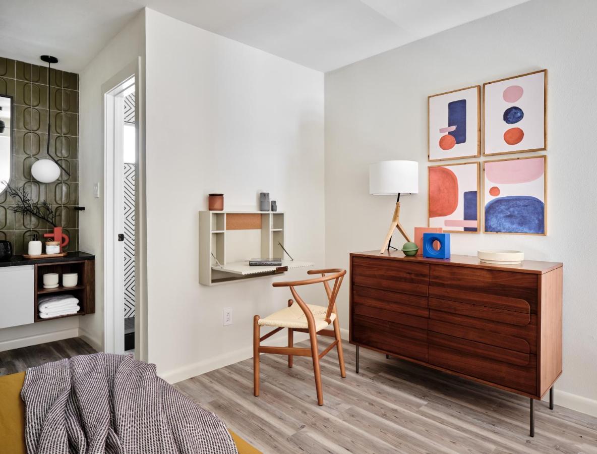 Midcentury Couples Designer Loft - Casa Tuya Daire Austin Dış mekan fotoğraf